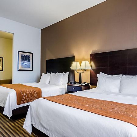 Comfort Inn & Suites Lawrence - University Area Kültér fotó